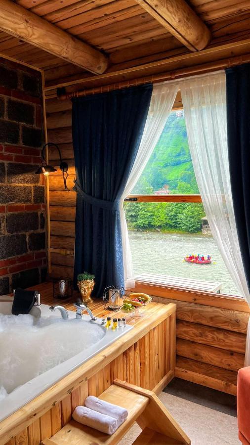Heaven Vip Wooden Palace Bed and Breakfast Ardeşen Exterior foto