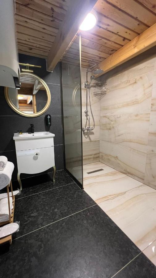 Heaven Vip Wooden Palace Bed and Breakfast Ardeşen Exterior foto